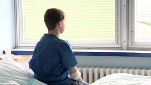 V bratislavskej nemocnici operovali 14-ročného chlapca, ktorého zranil výbuch v Charkove