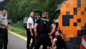 Streľba na D1 v smere na Poprad. Policajti chytali zlodeja kuriérskej dodávky