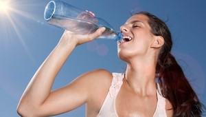 Dôsledok extrémnych horúčav. Obce bojujú s nedostatkom vody