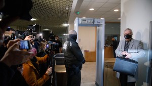 Rusko neprišiel na súd, Najvyšší súd pojednávanie odročil