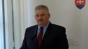 Vývoj nezamestnanosti je pomerne stabilný. V novembri dosiahla úroveň 4,92%