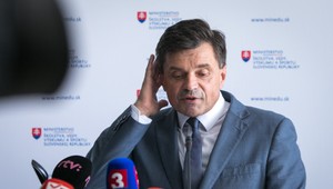 Plavčan sa sám odstúpiť nechystá, pochybnú výzvu na eurofondy však zrušil