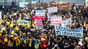 Podraz, štrajkujeme ďalej. Odkaz učiteľov odborom