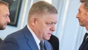 Exkluzívny prieskum AKO pre JOJ 24: Kto stúpa a kto zostáva pred bránami parlamentu?