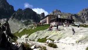 Tatranci začínajú hodnotiť sezónu. Zo správania sa by turisti jednotku nedostali