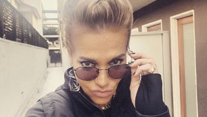 Dara bez zábran. Pochválila sa odhaleným poprsím