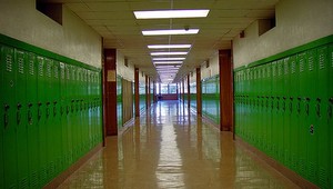 Chlapca (4) v škôlke nevedeli upokojiť, zavreli ho na hodinu do skrine