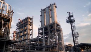 Veľké firmy plošné testovanie neodmietajú, no majú obavy. Následky môže pocítiť aj štát