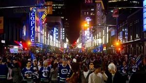 Finále NHL. Zopakuje sa vo Vancouveri peklo spred 17 rokov?