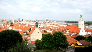 Bratislava bude rozbitá, do predsedníctva EÚ v nej opravia 37 kilometrov ciest