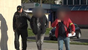 Vyhrážal sa, že zabije syna: Sudca rozhodoval o vzatí muža do väzby