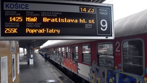 Chcete ísť na sviatky domov? Vlakové spoje hlásia vysokú obsadenosť, s kúpou lístka nečakajte