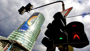 NBS mení názor. Eurominca bude so svätožiarou