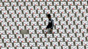 Na ktorú stoličku si sadne komunistický fanúšik KĽDR v J.Kórey?