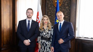 Ministerka kultúry rokovala s poslancami z krajnej pravice. Opozícia hovorí o legitimizácii extrémizmu