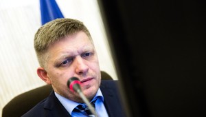 Robert Fico po vyšetreniach ostáva v nemocnici