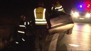 VIDEO: Opilec po nehode žartoval s policajtmi