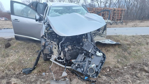 Tragická čelná zrážka: Vodič po prevoze do nemocnice zraneniam podľahol