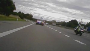 Slovenská sanitka s pacientom uviazla v zápche v Brne. V zahraničí nemá právo prednostnej jazdy