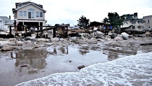 Superbúrka Sandy. Toto sú najväčšie konšpiračné teórie