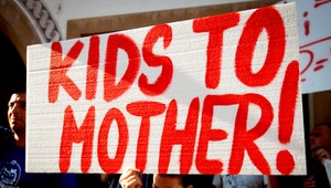 V pondelok protest pred ambasádou, lietadielka totiž nedoleteli...