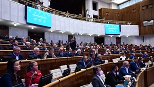 Slováci dostanú adresnú energopomoc. Parlament schválil kľúčový zákon