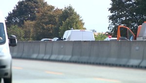 Muž pred políciou vyskočil z idúceho auta. To zablokovalo diaľnicu D1