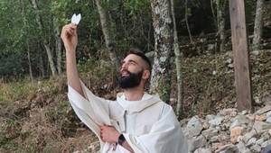 Smrť mladého kňaza šokovala cirkev. Neprišiel na omšu, siahol si na život