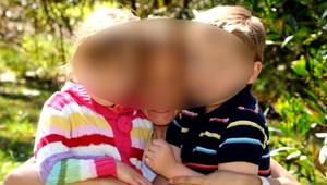 Otec vyvraždil celú rodinu vrátane psa