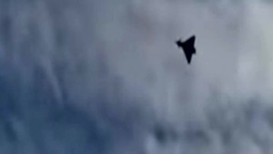 Pilot stíhačky prišiel o život pri pokuse o premet. Prizerali sa tisíce divákov