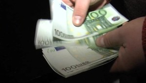 Pomoc ľuďom v exekúcii: Exekútori budú dlžníkom strhávať menej peňazí