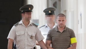 Súdy predĺžili väzbu siedmim údajným členom tzv. bytovej mafie