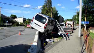 Opitá vodička spôsobila dopravnú nehodu. V aute viezla malé dieťa