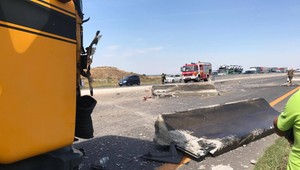 Narazil do zvodidiel a odpojil sa mu ťahač. Okolnosti nehody na D1 vyšetrujú