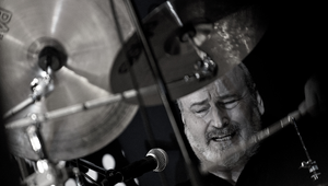 Železný rytmus a muzikantská osobnosť: Na bubeníka zaspomínal Kamil Peteraj