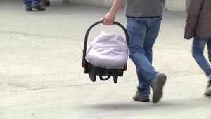 Ľudia vyšli do ulíc: Nesúhlasia so zánikom pôrodnice v Kráľovskom Chlmci