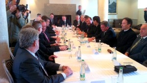 Fico dorokoval so sociálnymi partnermi, teda aj s cirkvou