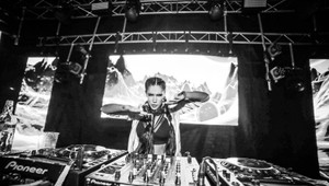 Zúfalá Andrea Pomeje. Musím sa zachrániť, nedávam to...