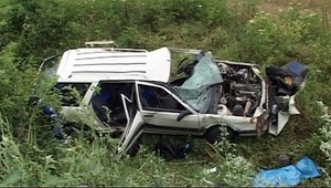 Sedem ľudí v jednom aute. Futbalisti havarovali, jeden mŕtvy!