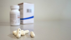 Chcete, aby vám tabletka zabrala čo najrýchlejšie? Záleží to aj od polohy tela, keď ju užívate!