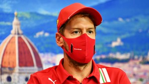 Špekulácie sa potvrdili, Vettel od budúcej sezóny v nových farbách