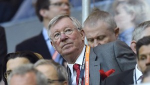 Alex Ferguson je stále vo vážnom stave