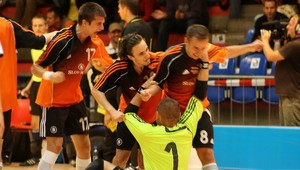 Iba víťazstvo v skupine zaručuje Final Four z Almaty