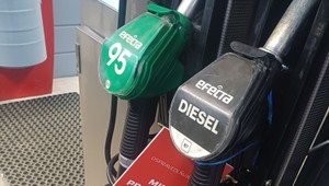 Slováci tankujú ako o život. Obavy z vojny vyprázdňujú pumpy, desiatky sú bez paliva