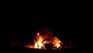 Požiar auta v Rusovciach spôsobil škodu 400 000 Sk