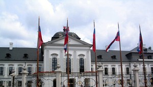 PRIESKUM: Zverejnili mená, kto má najväčšiu šancu stať sa prezidentom