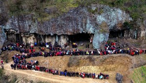 500 členov rodiny na jednej FOTOGRAFII