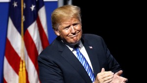 Demokrati vyhlásili frontálny útok. Začal proces impeachmentu Trumpa