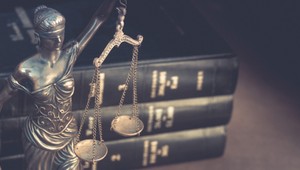 Daňovú kauzu Zoltána A. prejednávali bez neho a s vylúčením verejnosti