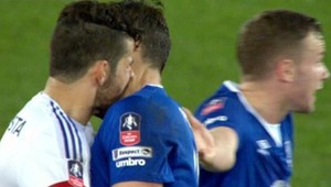 Diego Costa sa zahral na Suáreza! Obeťou Barry